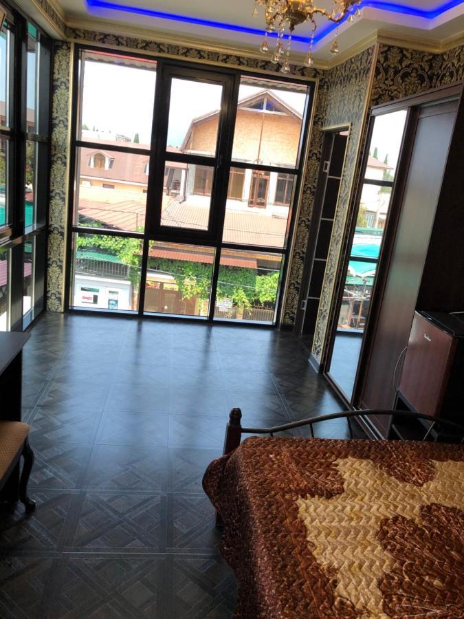 Nina Mini Hotel Гагра Екстер'єр фото