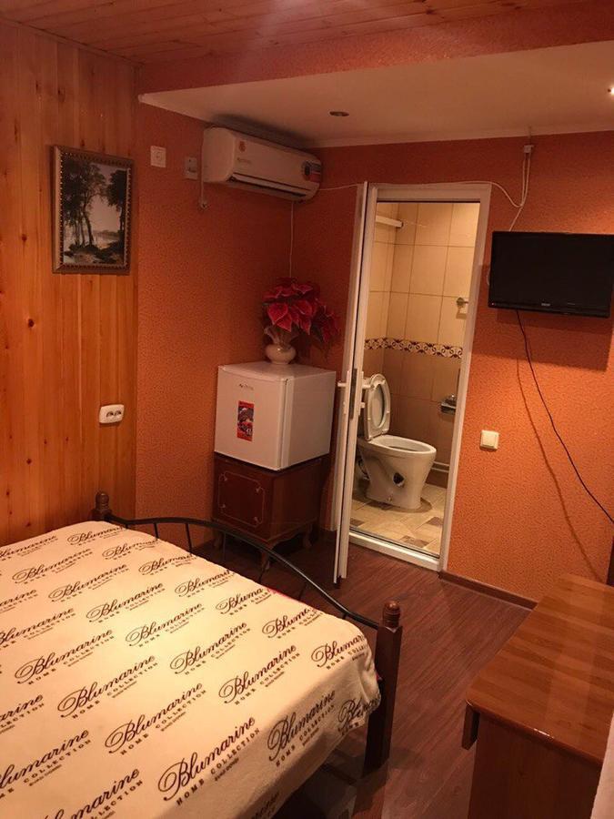 Nina Mini Hotel Гагра Екстер'єр фото